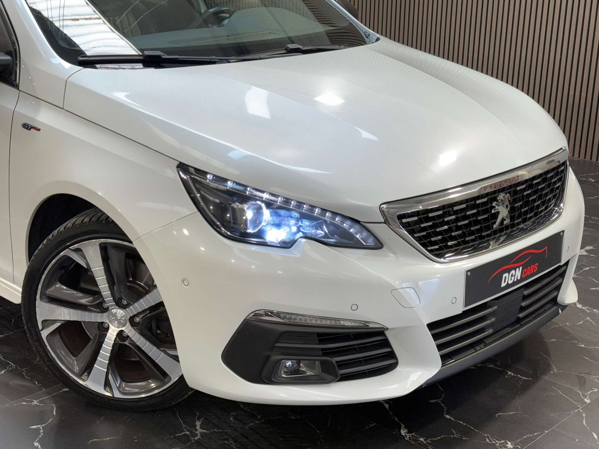 Peugeot 308 308 2.0 BlueHDi GT (EU6.2) (bj 2018, automaat), Auto's, Automaat, Gebruikt, 4 cilinders, Bedrijf