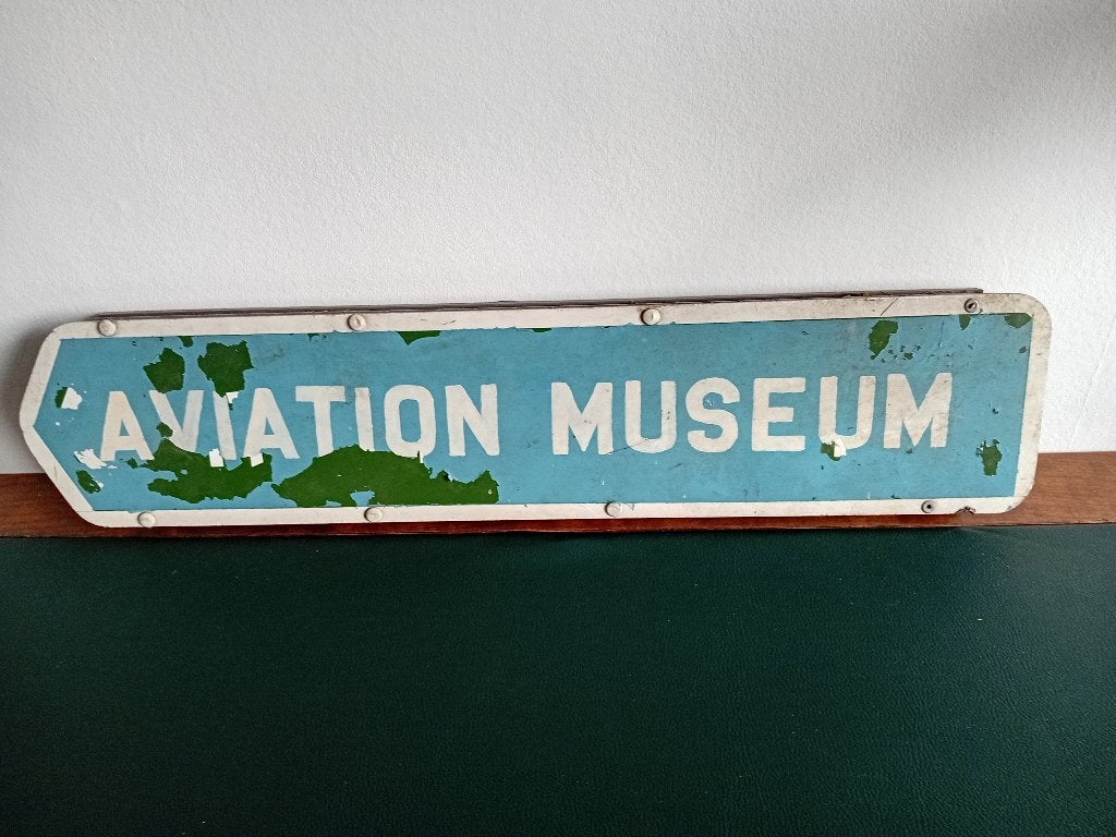 Plaque musée air, Enlèvement