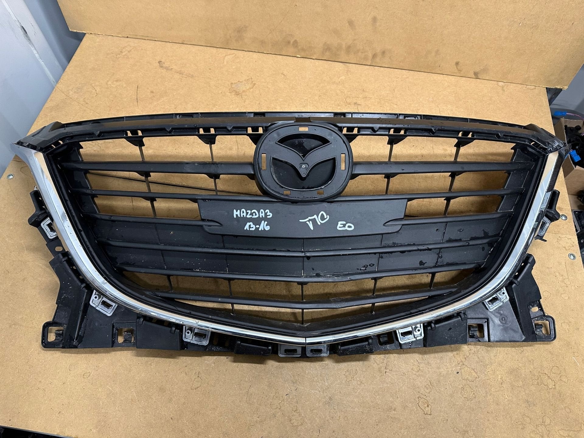 Pi ces d tach es pour Mazda 3 (2013-2016), Shinchi, Fuchu-Cho 3-1
730-8670  Hiroshima, Mazda Motor Corporation, Info@mazda.co.jp