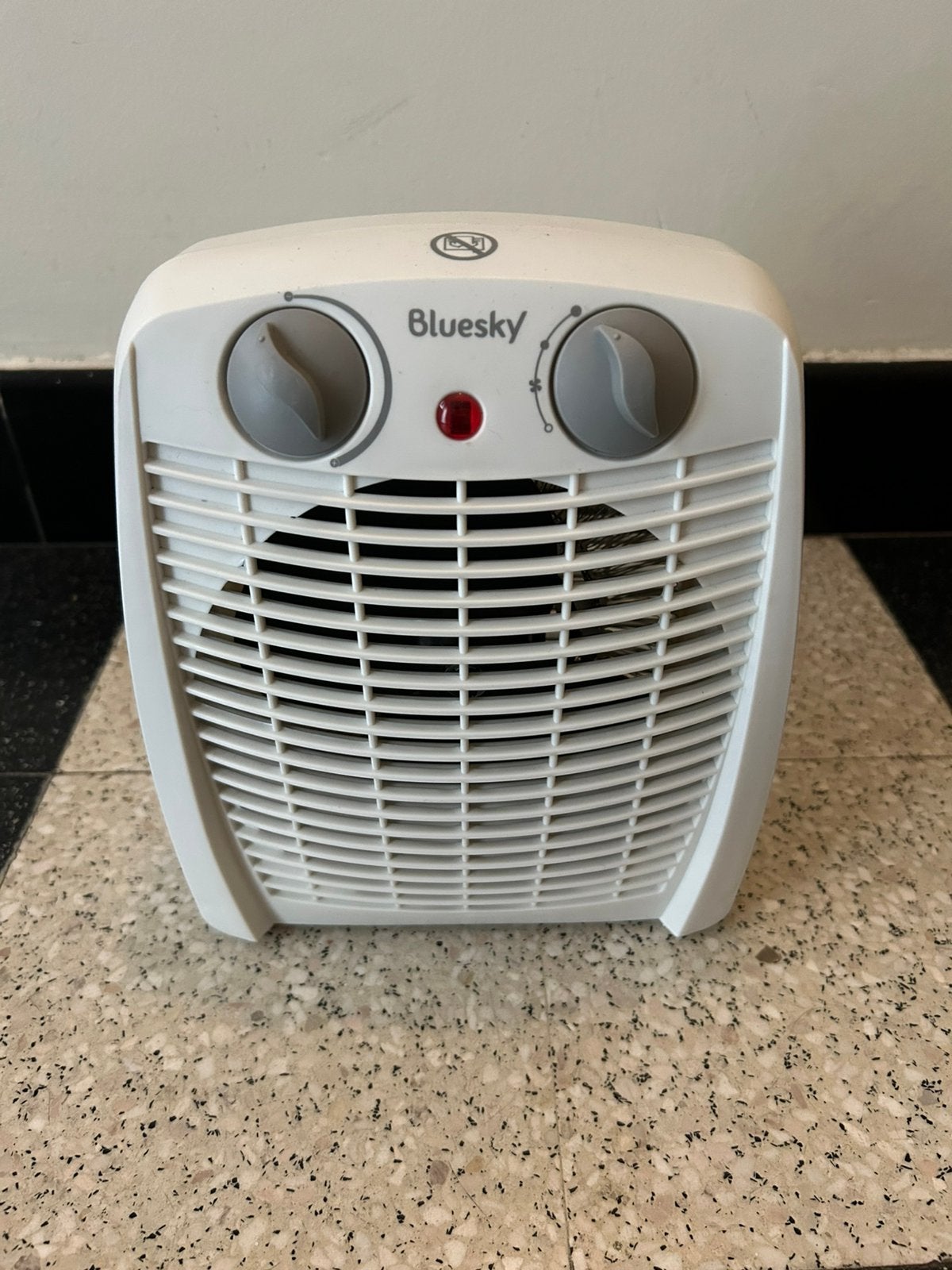 Ventilator met verwarming, Elektronische apparatuur, Ophalen, Zo goed als nieuw