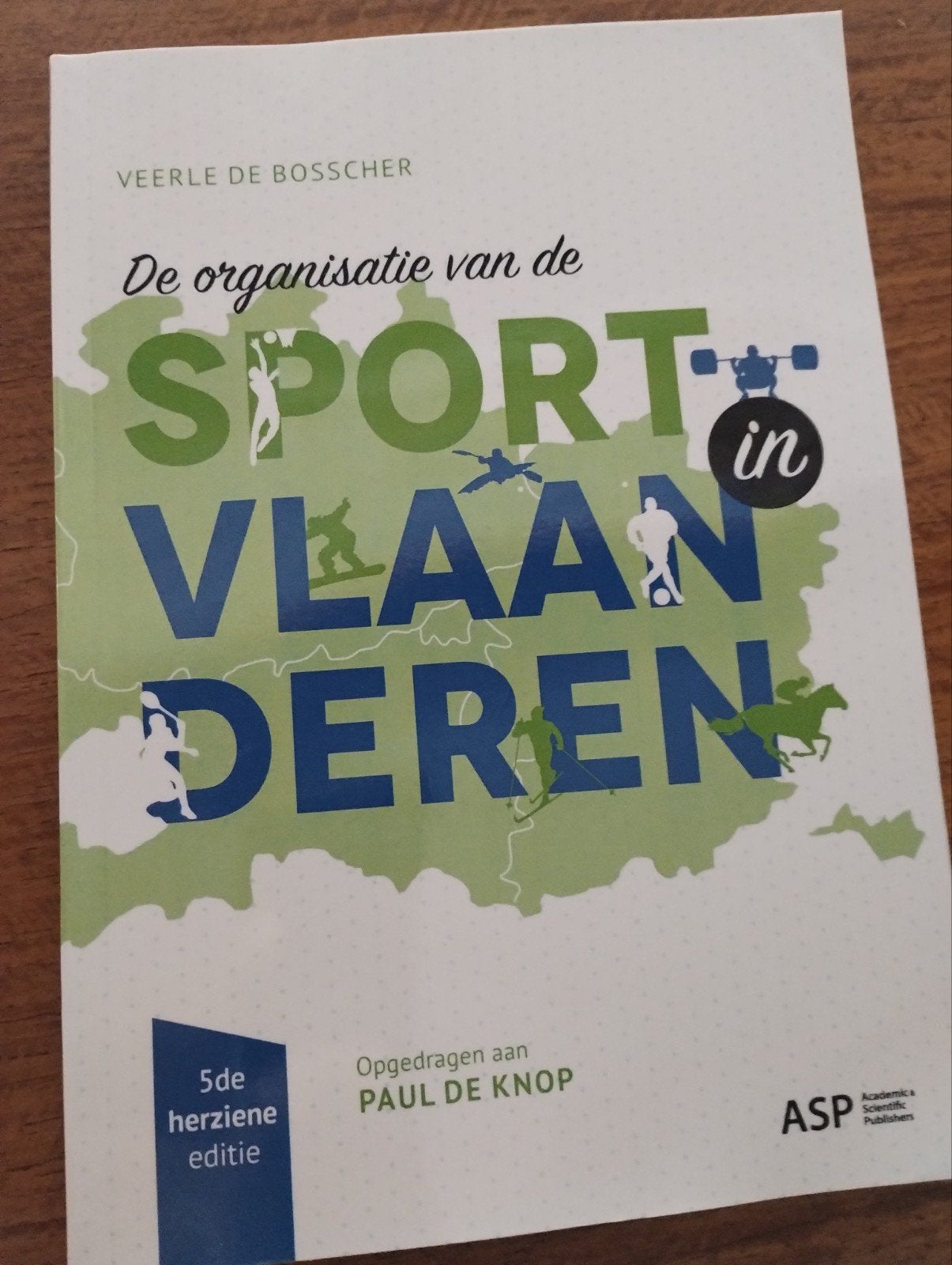 Nouveau livre Sport Vlaanderen... non utilisé..., Enlèvement