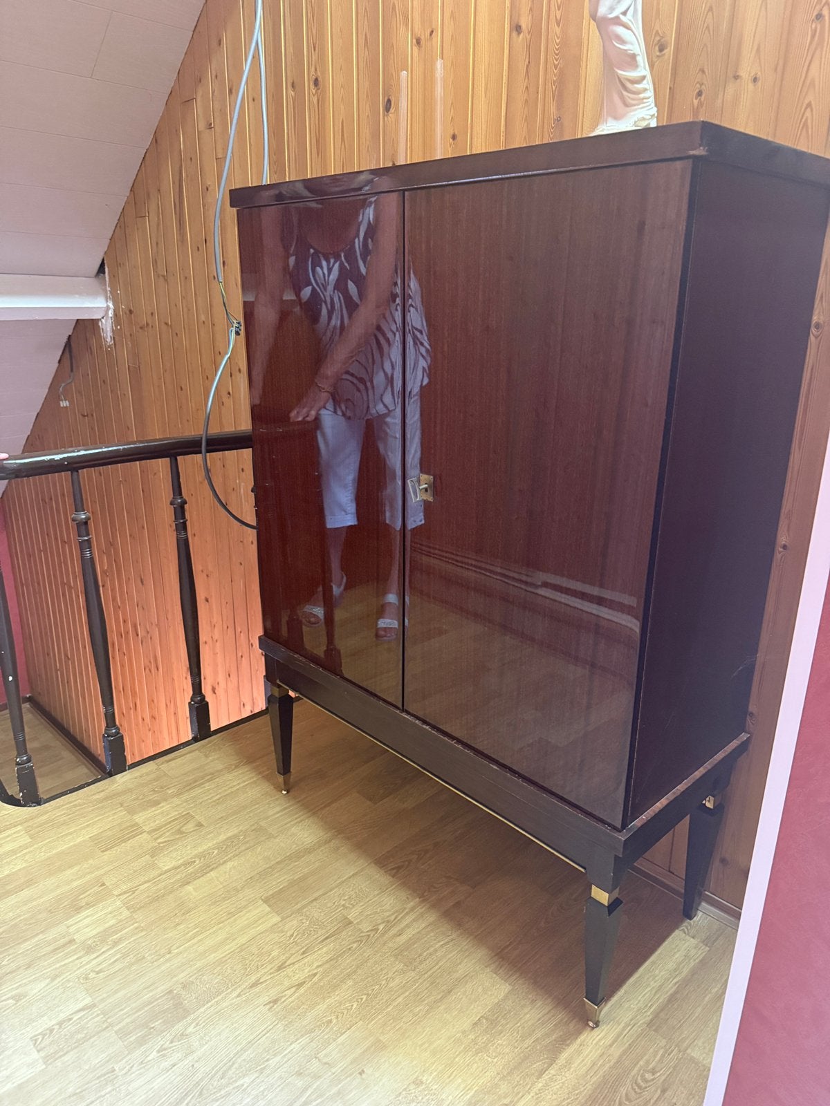 Kast te koop, Ophalen