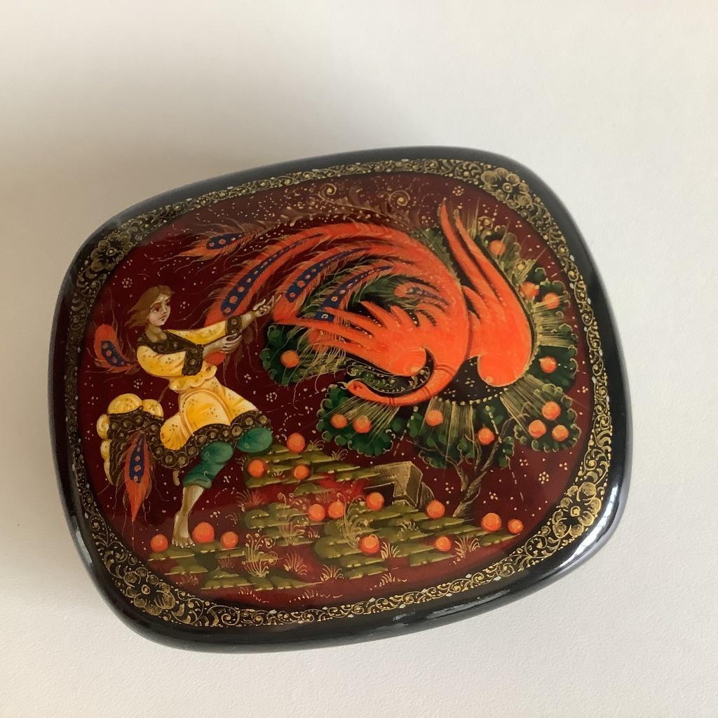 Prachtig Russische lakdoosje met sprookje van de vuurvogel, Antiek en Kunst, Ophalen of Verzenden