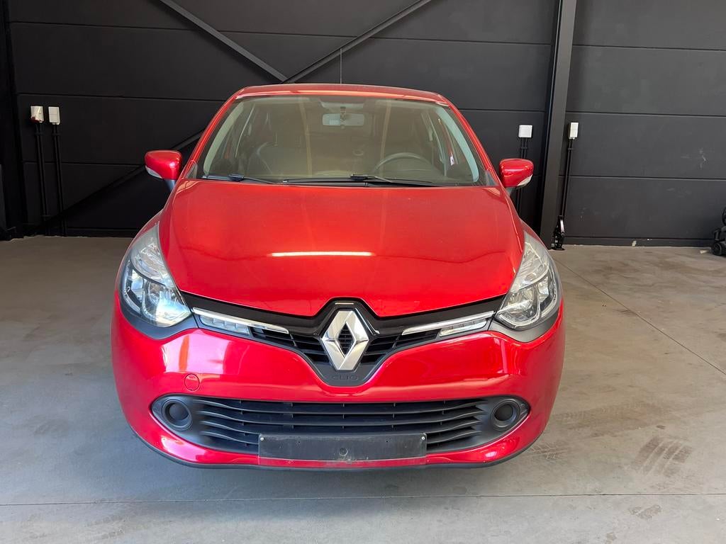 Renault Clio 0.9tce benzine, bj2015, 102.000km, 1j garantie, Autos, Rouge, Euro 6, Entreprise, Boîte manuelle