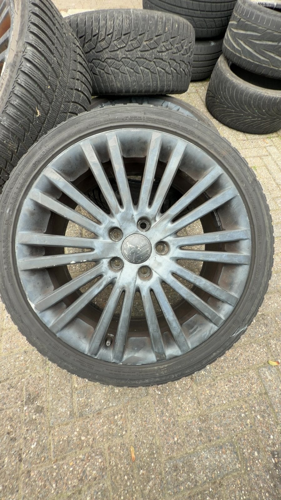 Kit de disposition des roues Volkswagen R32, Enlèvement, Pneu(s)