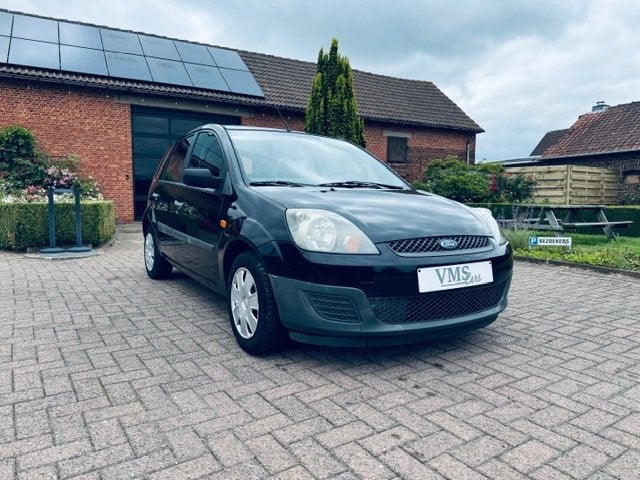 Ford Fiesta 1.3 Benzine * Garantie * Airco *, Auto's, Ford, 1299 cc, Stof, Zwart, 4 cilinders
