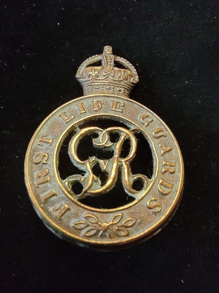 Britse badge # 245, Verzenden