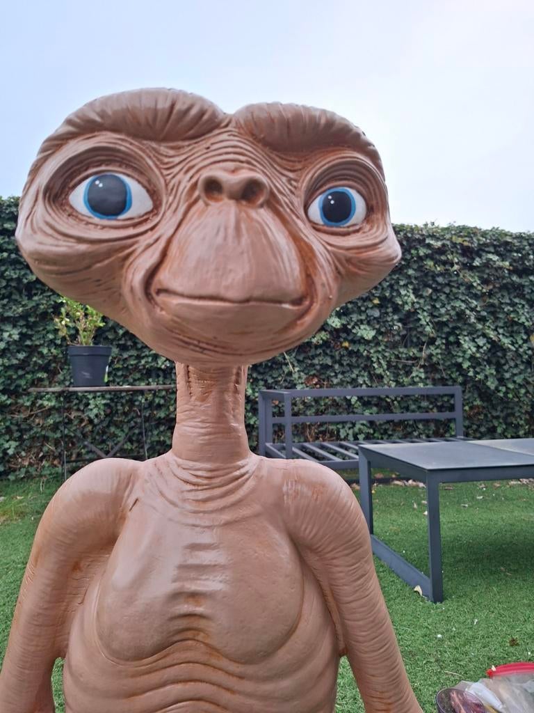E . T  film figuur NECA versie.  life size levensgroot., Verzamelen, Ophalen, Film