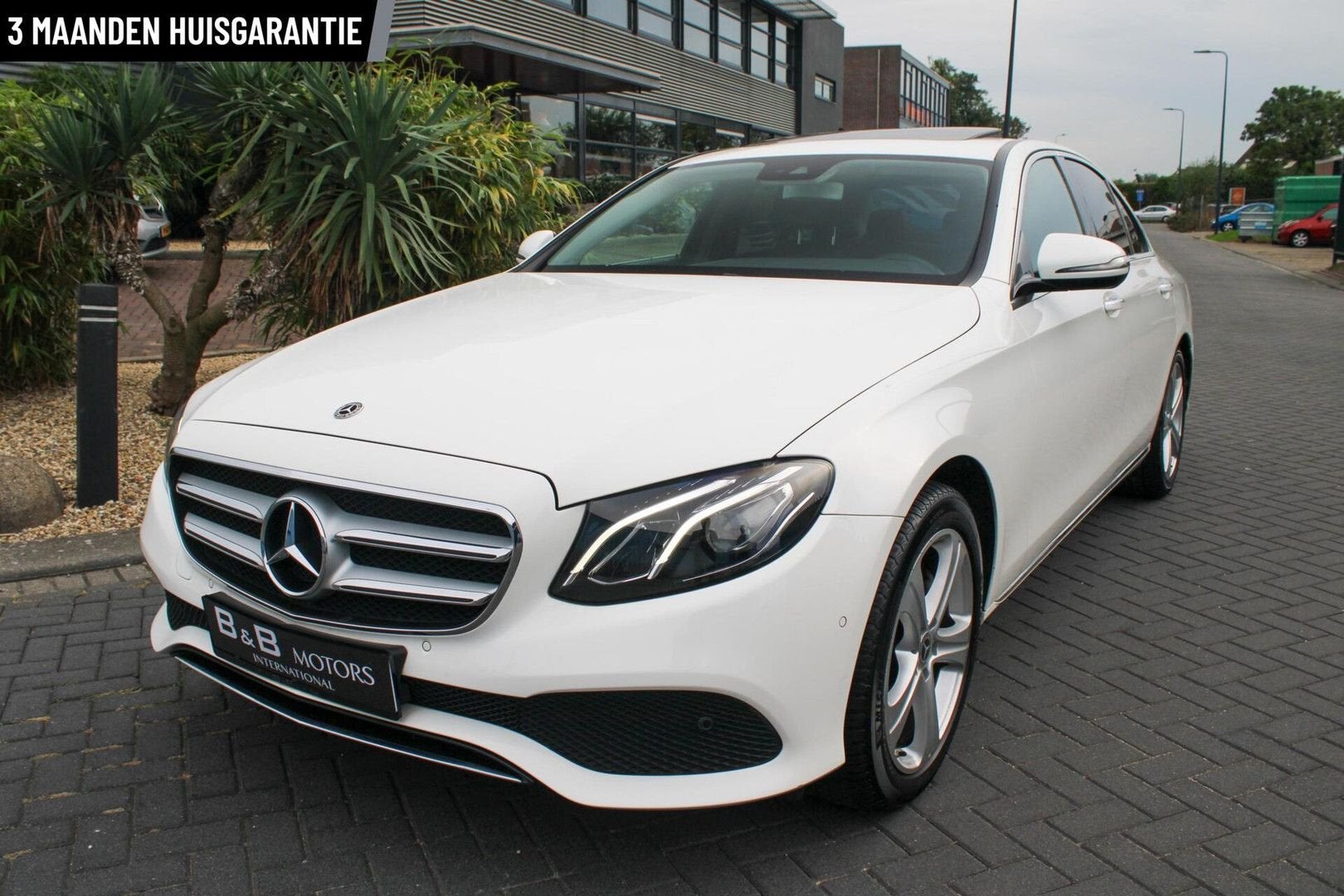 Mercedes-Benz E 200, Auto's, Automaat, Verwarmde buitenspiegels, Berline, E-Klasse