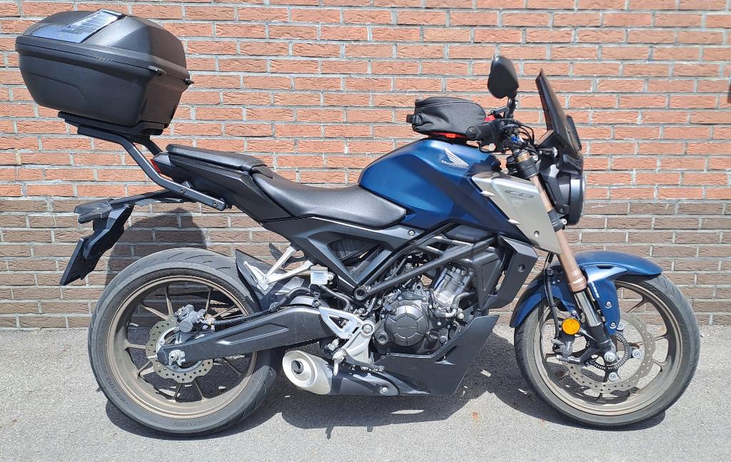 Honda CB125R (autorijbewijs), Occasion, Particulier, Éclairage LED, 1 cylindre