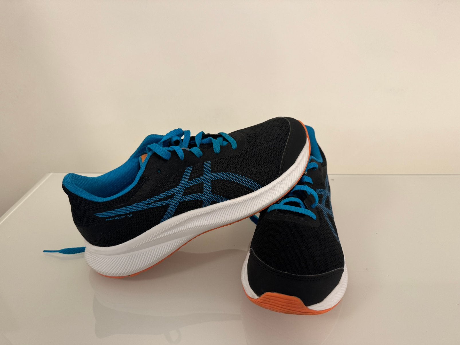 Baskets Asics pointure 39,5, Sport en Fitness, Gebruikt, Hardloopschoenen, Ophalen of Verzenden, Hardlopen
