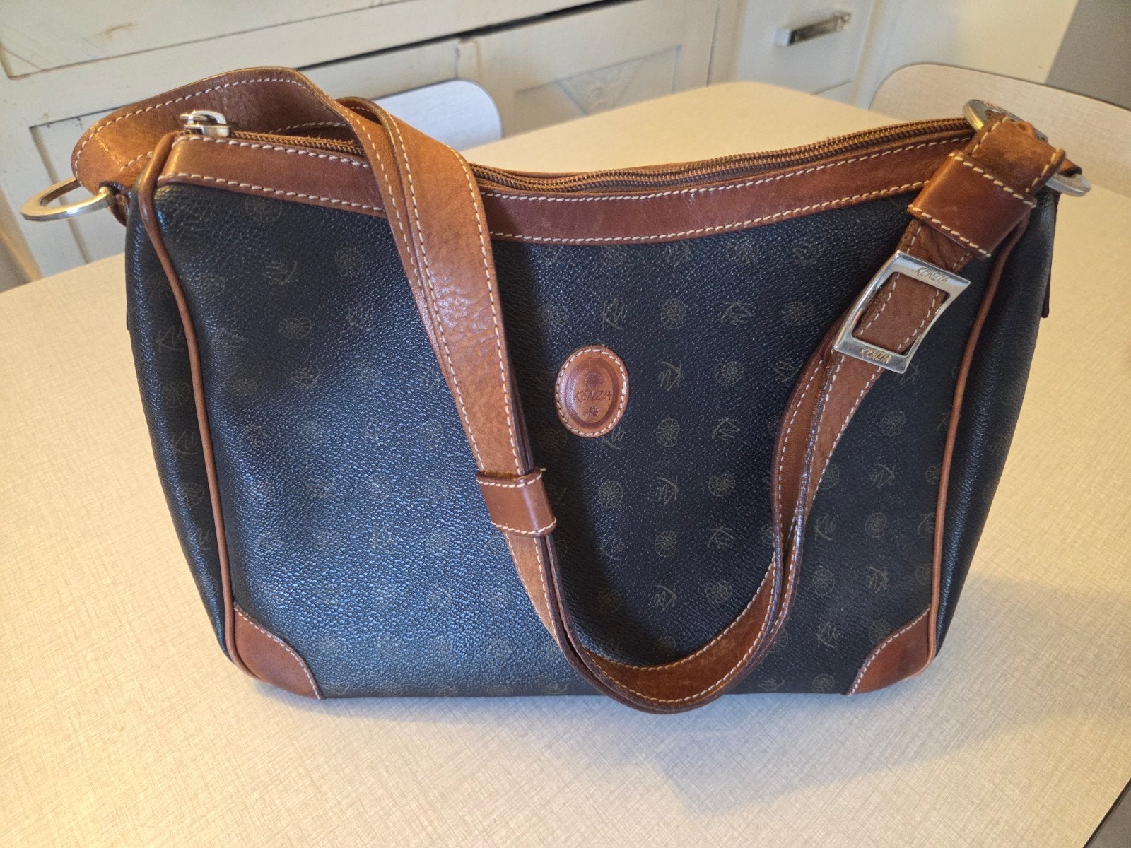 Sac vintage Kenzia Italy., Enlèvement ou Envoi, Moins de 40 cm, Moins de 35 cm, Comme neuf