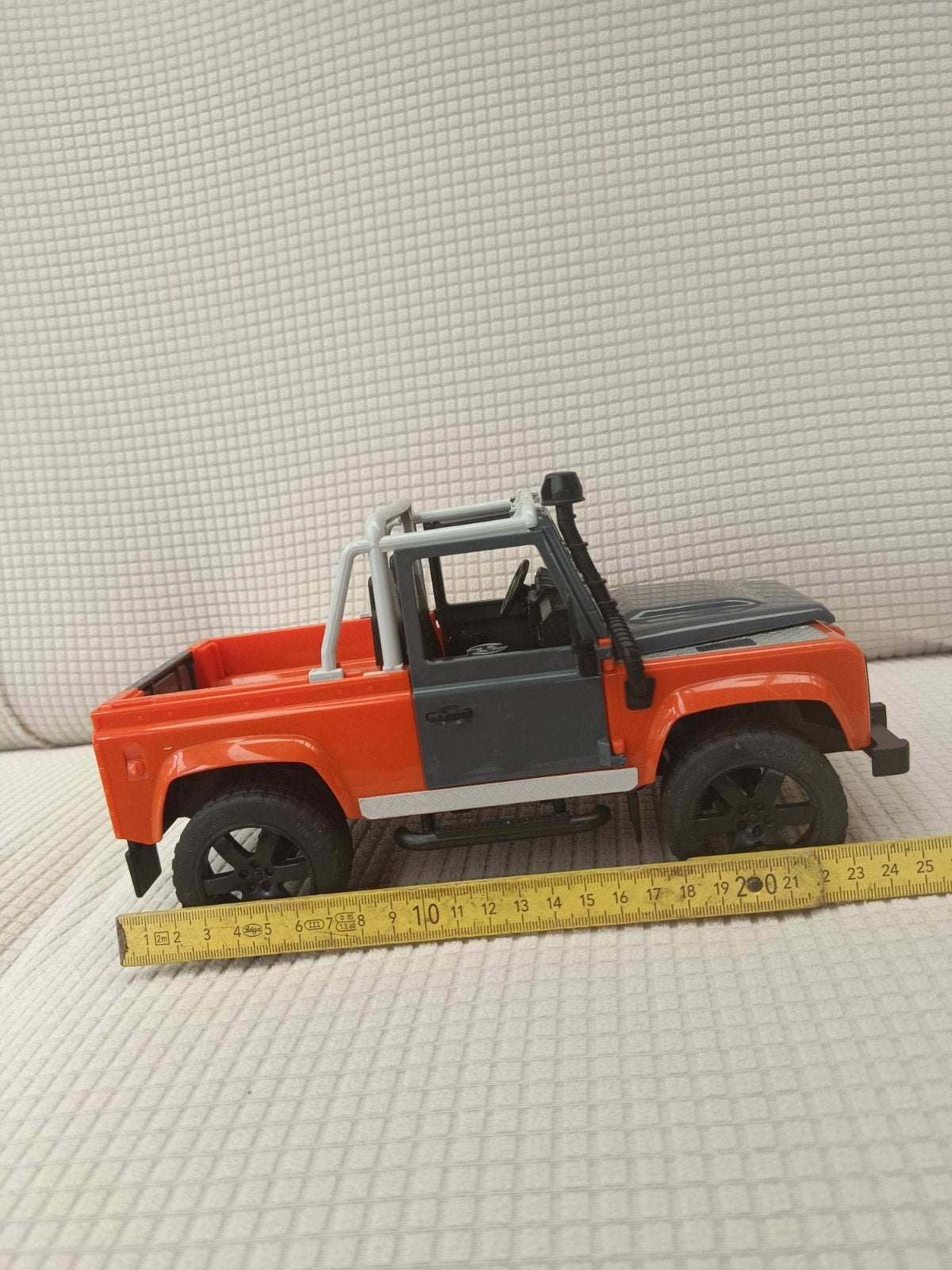 Voiture miniature ou voiture miniature Land Rover Defender —, Enlèvement ou Envoi, Comme neuf, Voiture, Autres marques