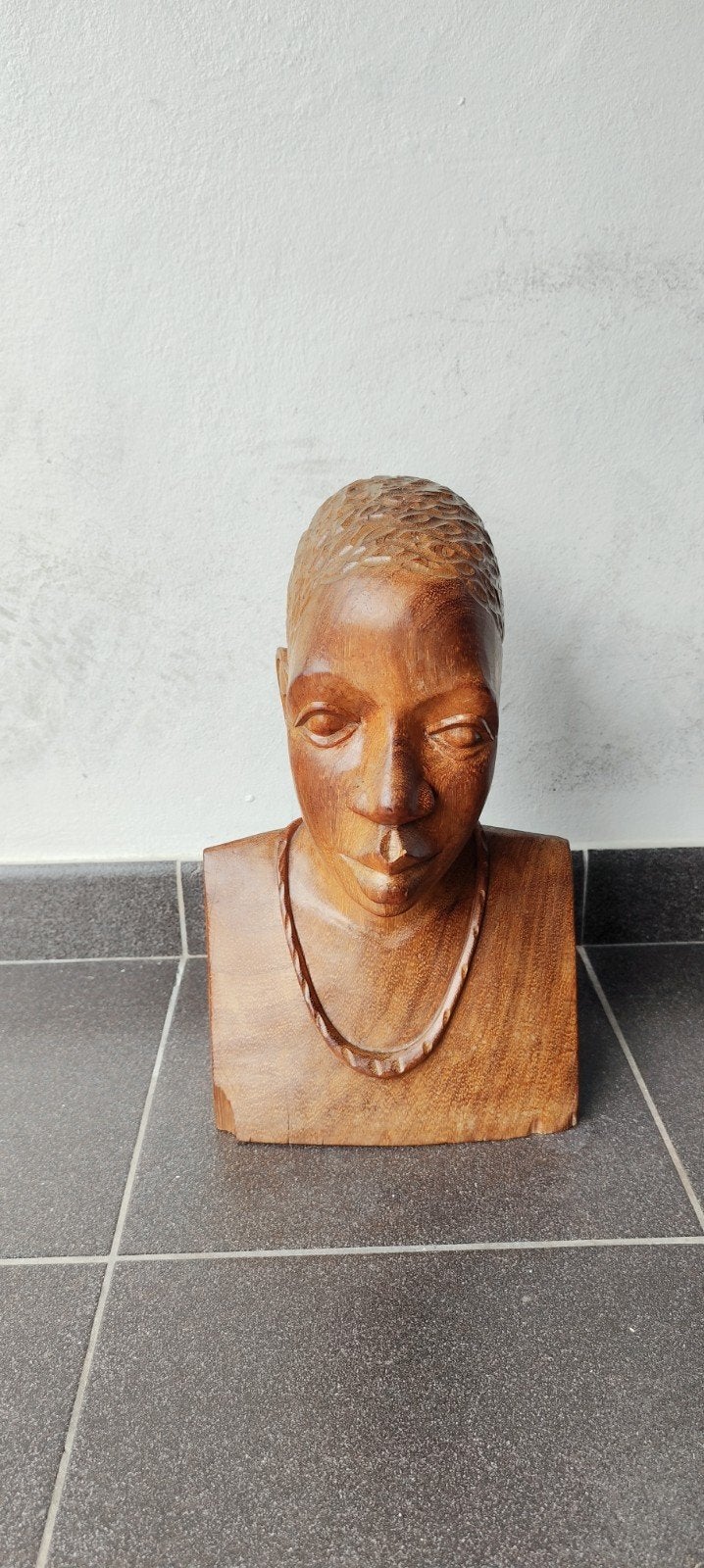 hand gesneden houten buste Afrikaanse oorsprong, Ophalen, Gebruikt, 35 cm, Hout