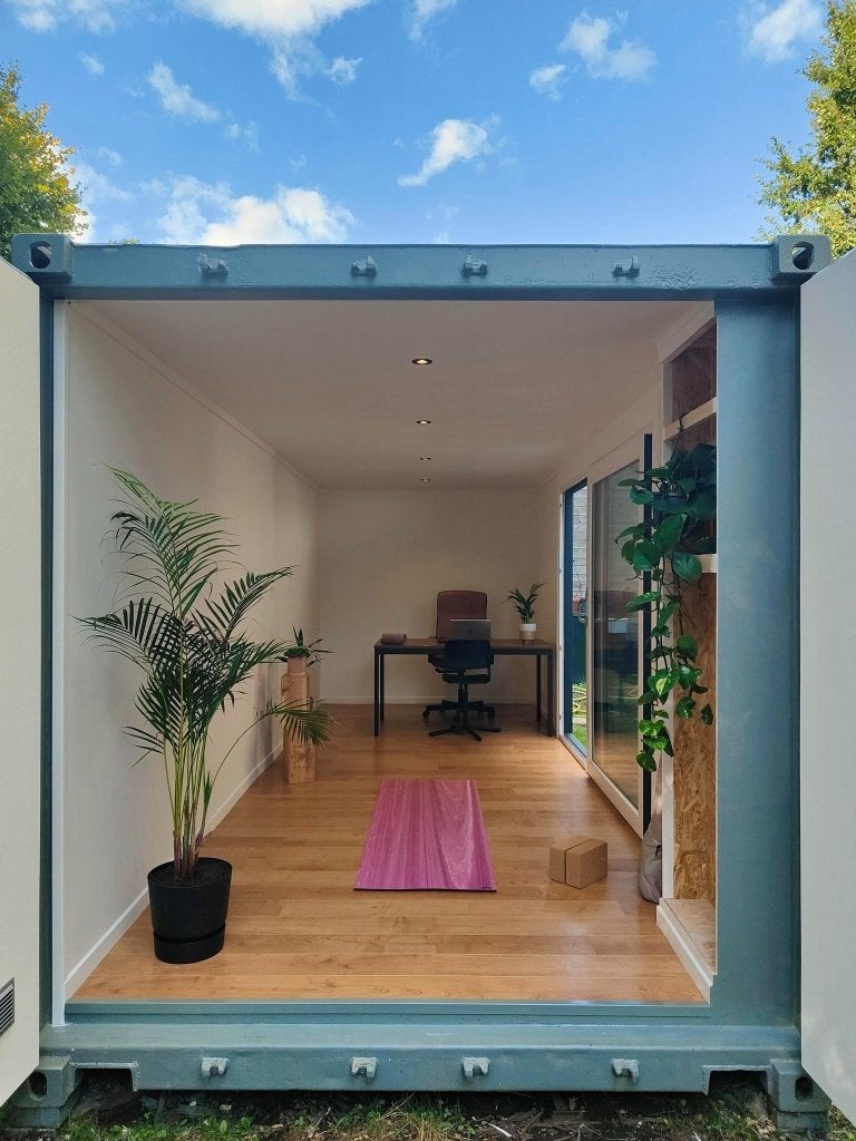 Omgebouwde zeecontainer - bureau/studio - volledig afgewerkt, Caravans en Kamperen, Stacaravans