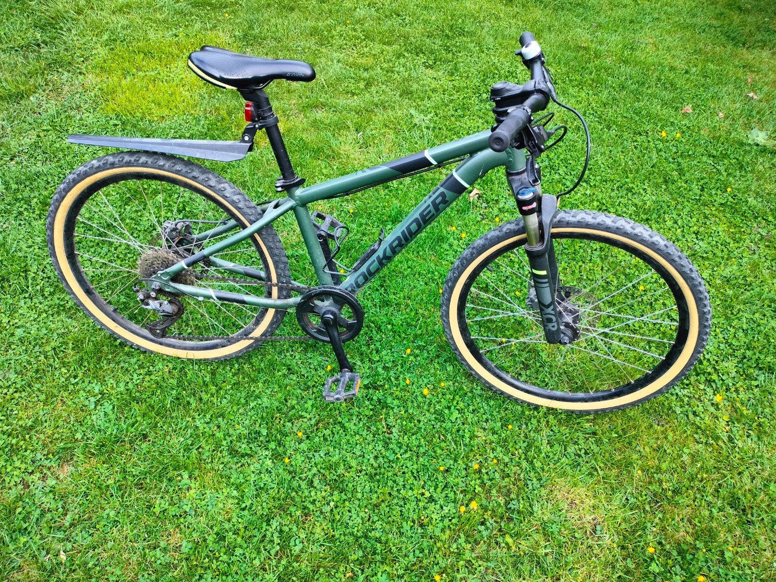 Pneu de vélo de montagne Decathlon vert taille 24 pouces, Enlèvement, Comme neuf, 20 pouces ou plus, Vitesses