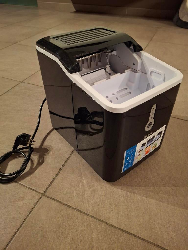 Ijsblokjes machine, Elektronische apparatuur, Ophalen of Verzenden, Gebruikt, Zelfvriezend