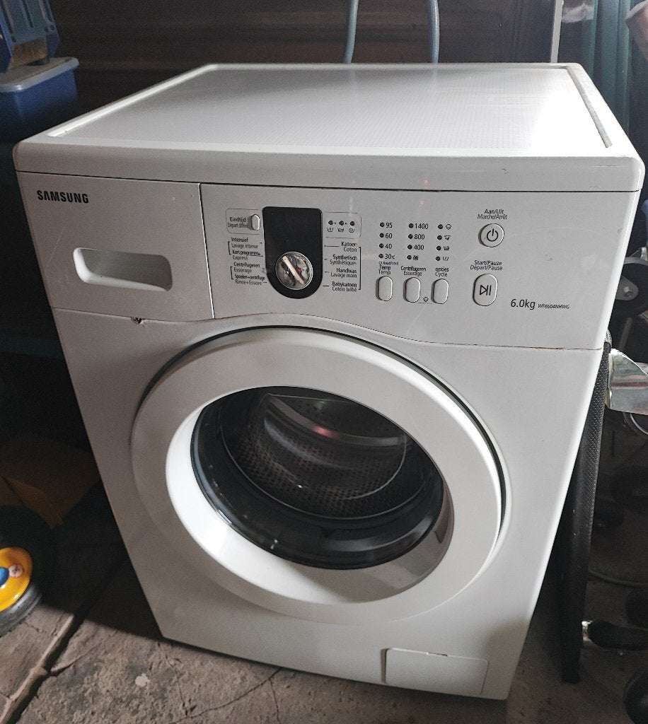 La machine à laver Samsung WF 8604 6 kg fonctionne parfait, Electroménager, Lave-linge, Enlèvement, Utilisé, 1200 à 1600 tours