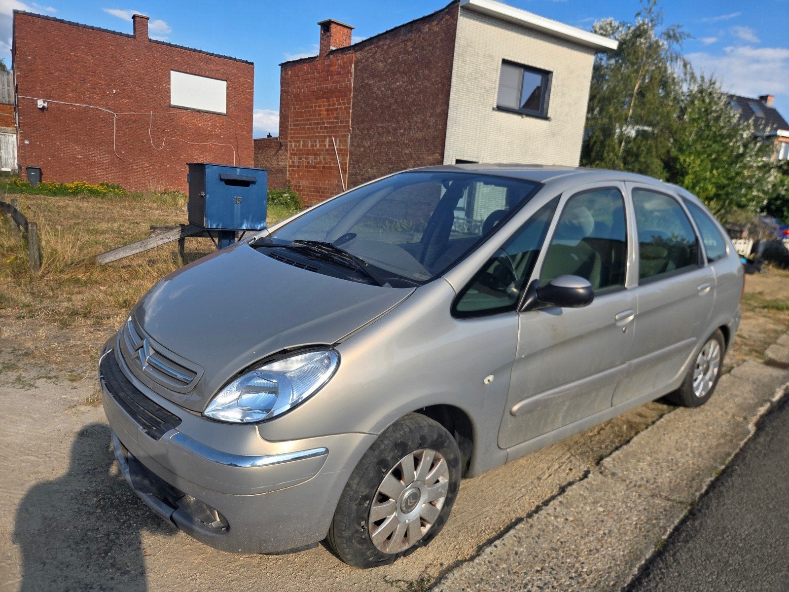 Citroën Xsara Picasso 1.6 HDI Export ou pour pièces, Autos, Xsara, Beige, Attache-remorque, Boîte manuelle