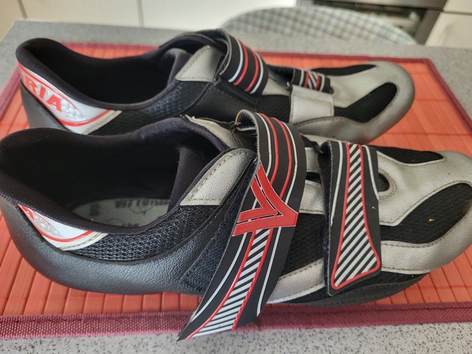Fiets schoenen Vittoria, Ophalen