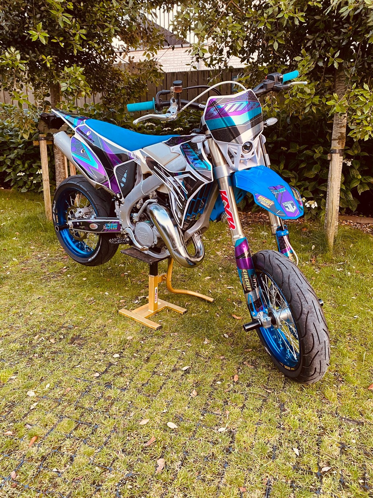 TM 125 SMR Supermoto 125cc - Parfait état, Permis Moto A1 minimum, 1 cylindre, Manuelle, SuperMoto