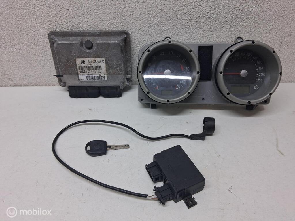 Contactslot + sleutel Vw Lupo 1.4-16V ('98-'05) 036906034AQ, Auto-onderdelen, Klein materiaal, Gebruikt, Volkswagen, Ophalen of Verzenden