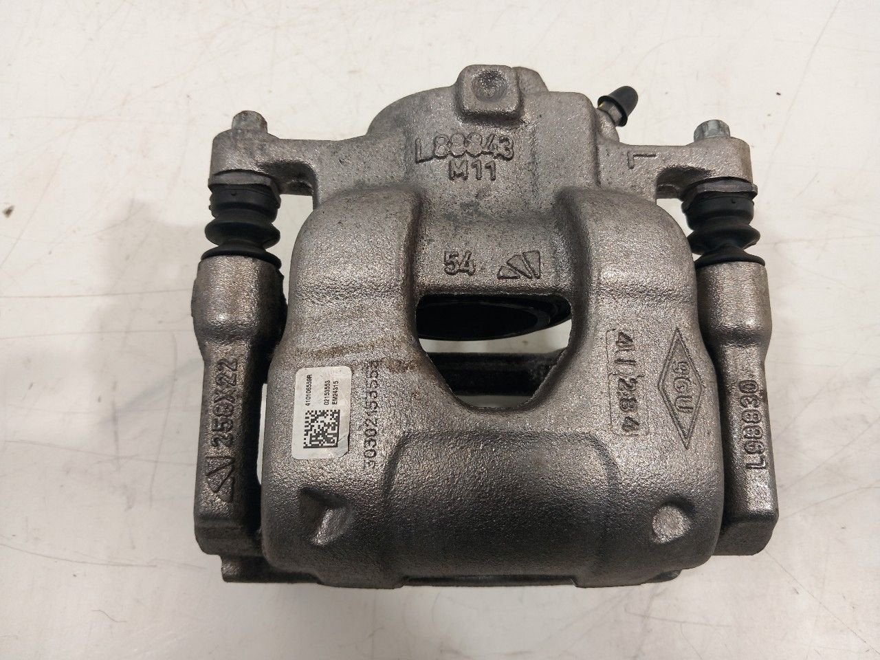 Remklauw links voor Dacia Sandero, Dacia, Onderdelen@venauto.nl, Van der Ven Autorecycling B.V., Gebruikt