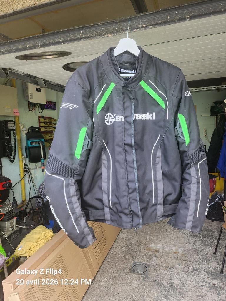 Kawasaki motorjas, Ophalen