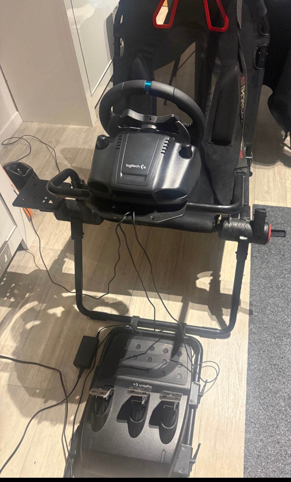 Logitech g29+ shifter avec le siège, Consoles de jeu & Jeux vidéo, Enlèvement, Comme neuf