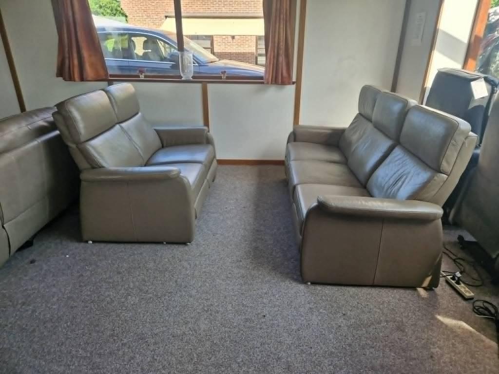 TAUPE BUFFELLEDEREN SALON MET 4 RELAXEN 3 EN 2 ZIT, Ophalen, Gebruikt, Leer