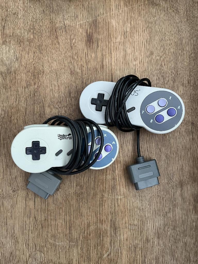 2 Nintendo SNES controllers (third-party), Games en Spelcomputers, Ophalen, Zo goed als nieuw, Super NES, Overige controllers
