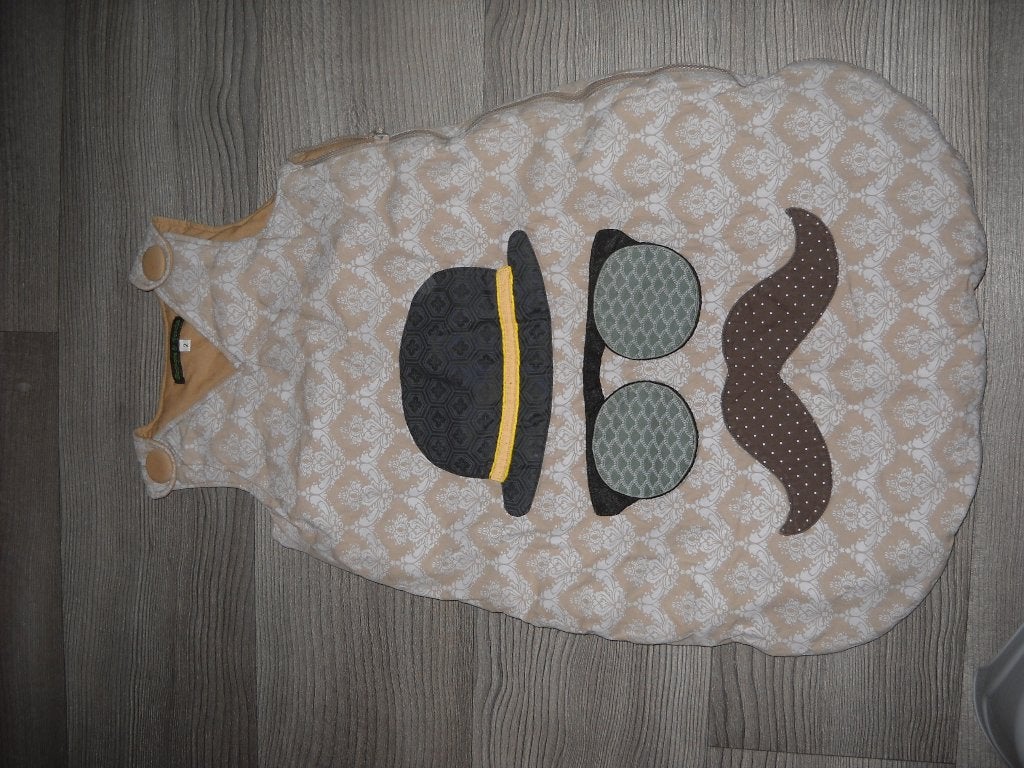 slaapzak georges et rosalie-als nieuw-maat 2=6/9maand, Enfants & Bébés, Couvertures, Sacs de couchage & Produits pour emmailloter