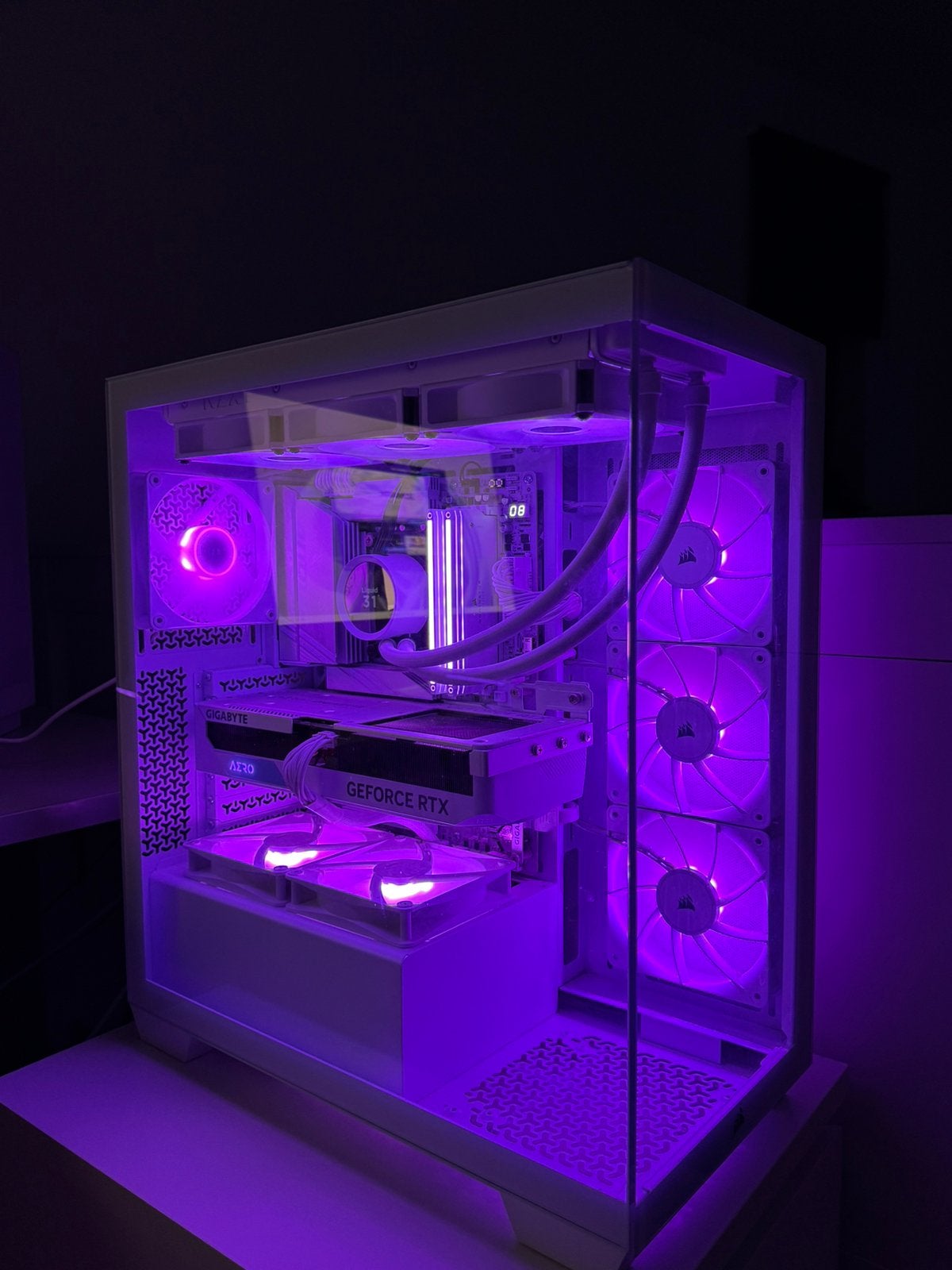 Gaming PC "White Build" RTX 4070 Ti Super Ryzen 7 7800X3D, 32 GB, Comme neuf, 4 Ghz ou plus, Enlèvement