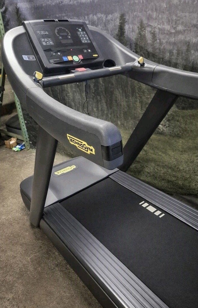 5x Technogym Run Excite 1000 LED loopband Refurbished, Sport en Fitness, Ophalen of Verzenden