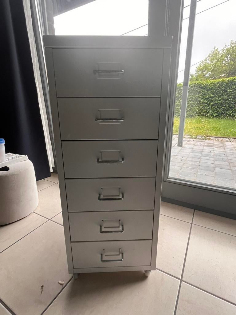 Ladekast metaal, Ophalen, Zo goed als nieuw
