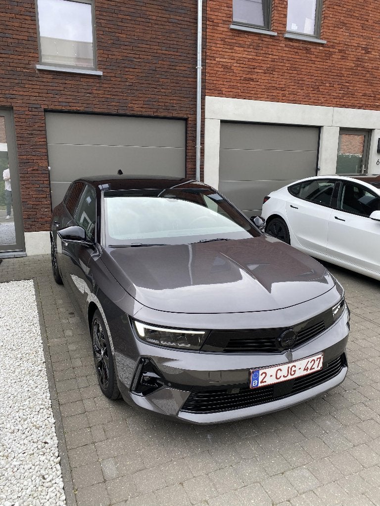 Opel Astra GS Line 2022 Essence avec jeu de pneus été+hiver, Autos, Argent ou Gris, Achat, Euro 6, Carnet d'entretien