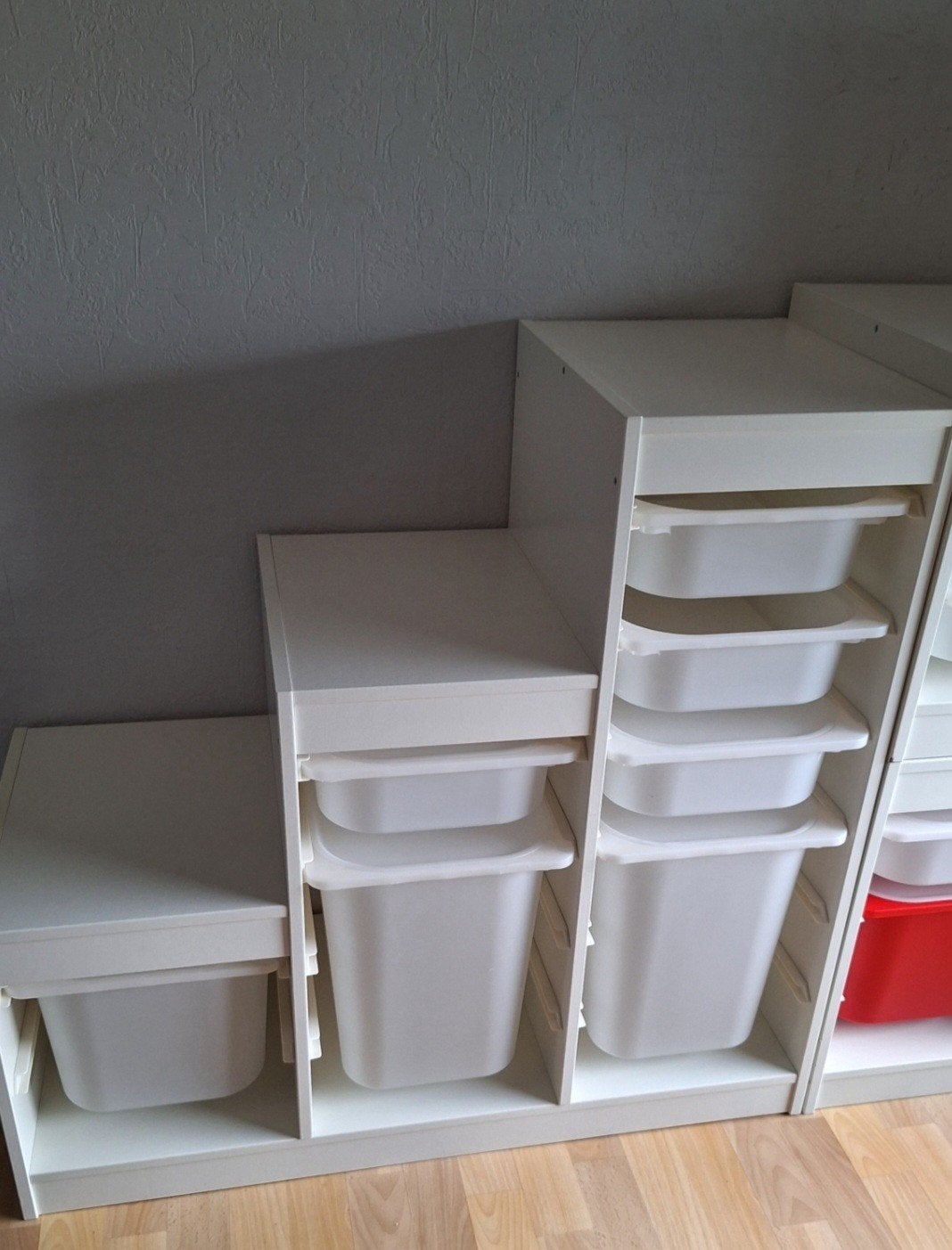 1 Trapkast Trofast + 7 bakken + 5 deksels, Kinderen en Baby's, Kinderkamer | Commodes en Kasten, Ophalen