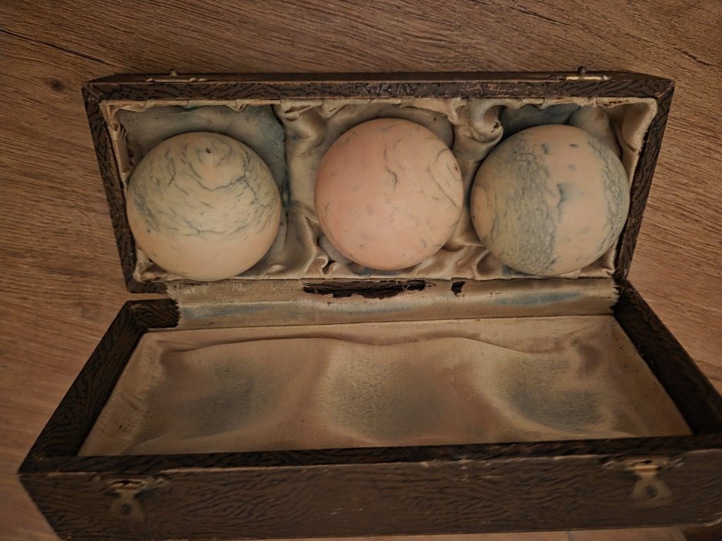 antieke biljardballen, Ophalen
