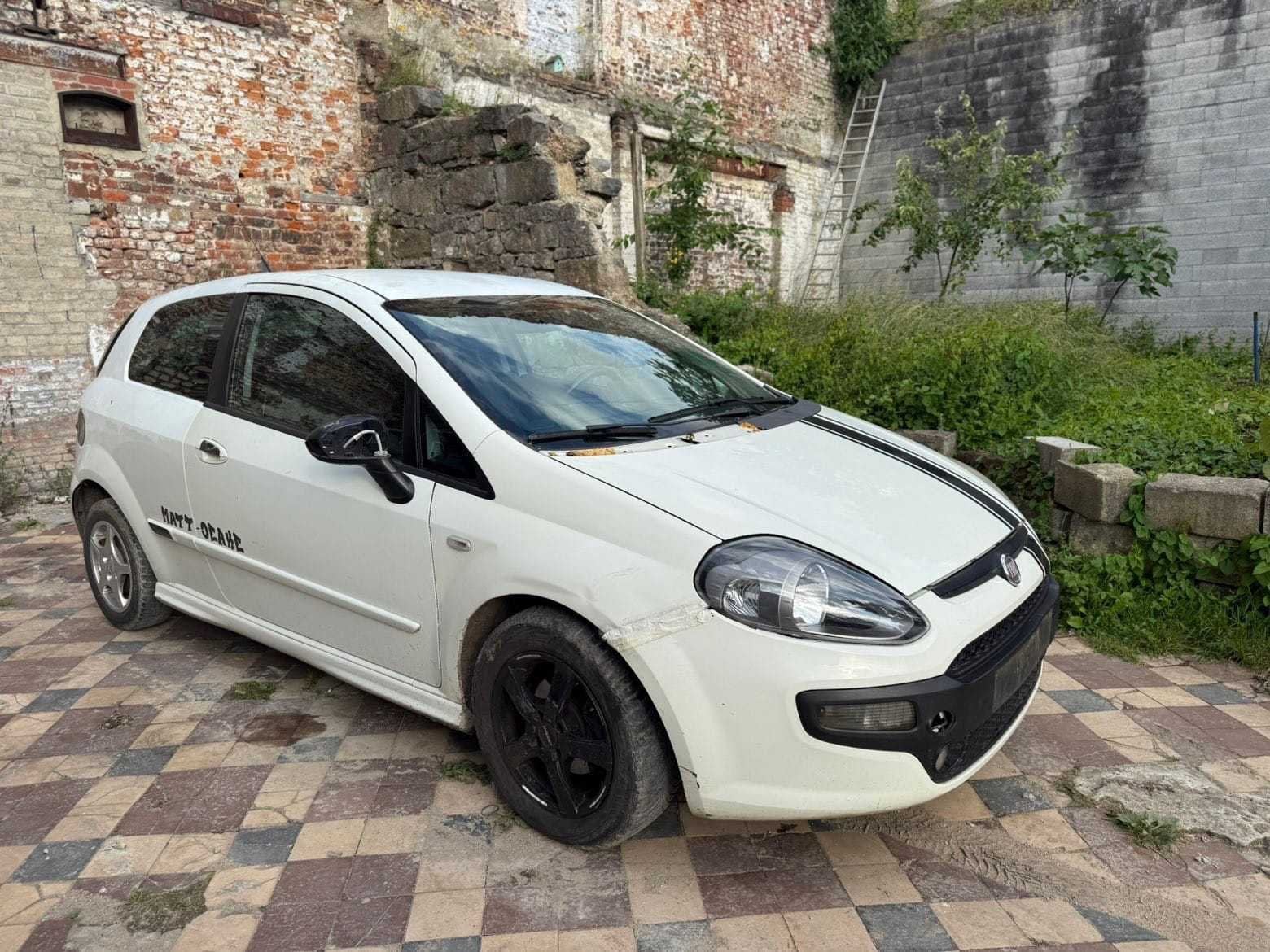 Fiat - 2010 - Punto - Voiture, Autos, Achat, Entreprise, Autre carrosserie, Diesel