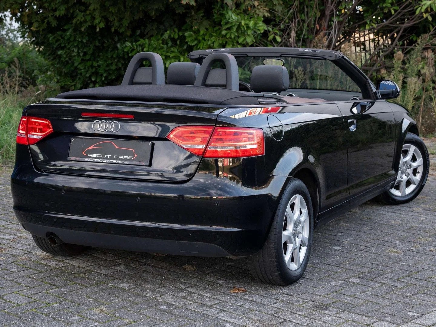Audi A3 A3 Cabriolet 1.6 TDi Ambition * Zeer mooie staat *, Autos, Cuir, Euro 5, 105 ch, Entreprise