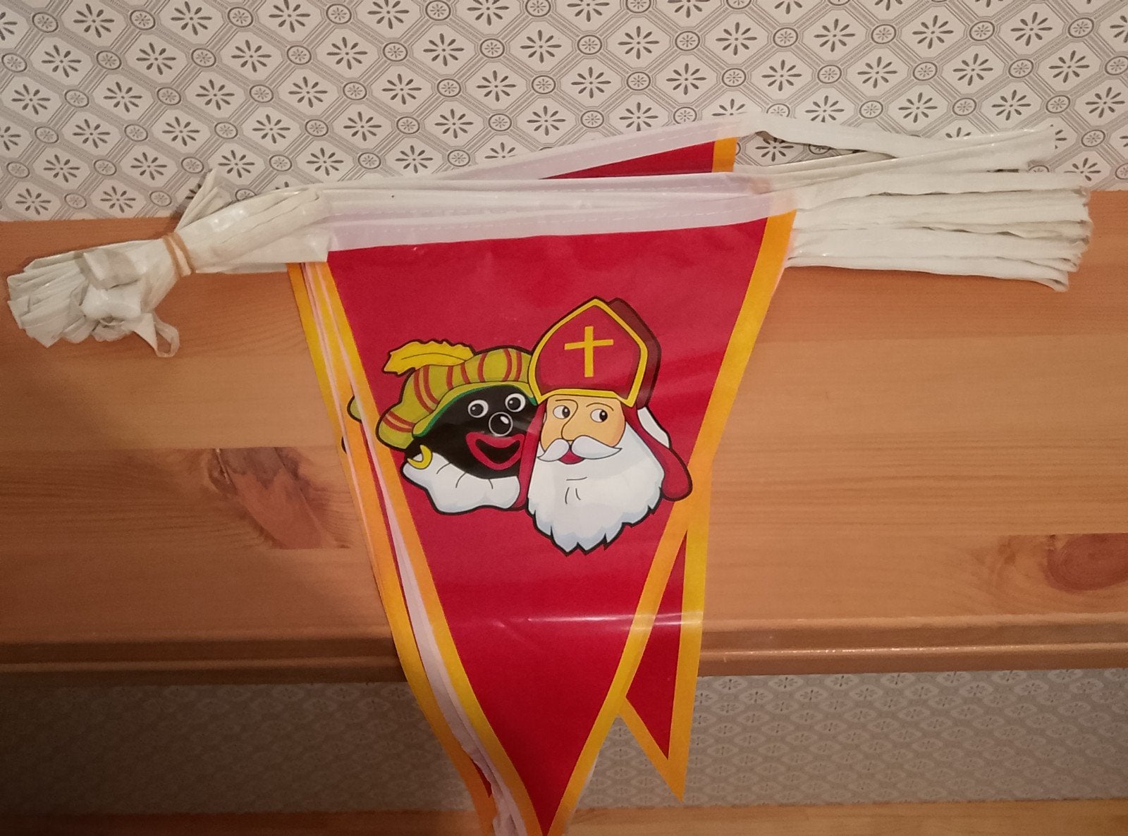 Sinterklaas vlaggen slinger in plastic, Diversen, Sinterklaas, Ophalen