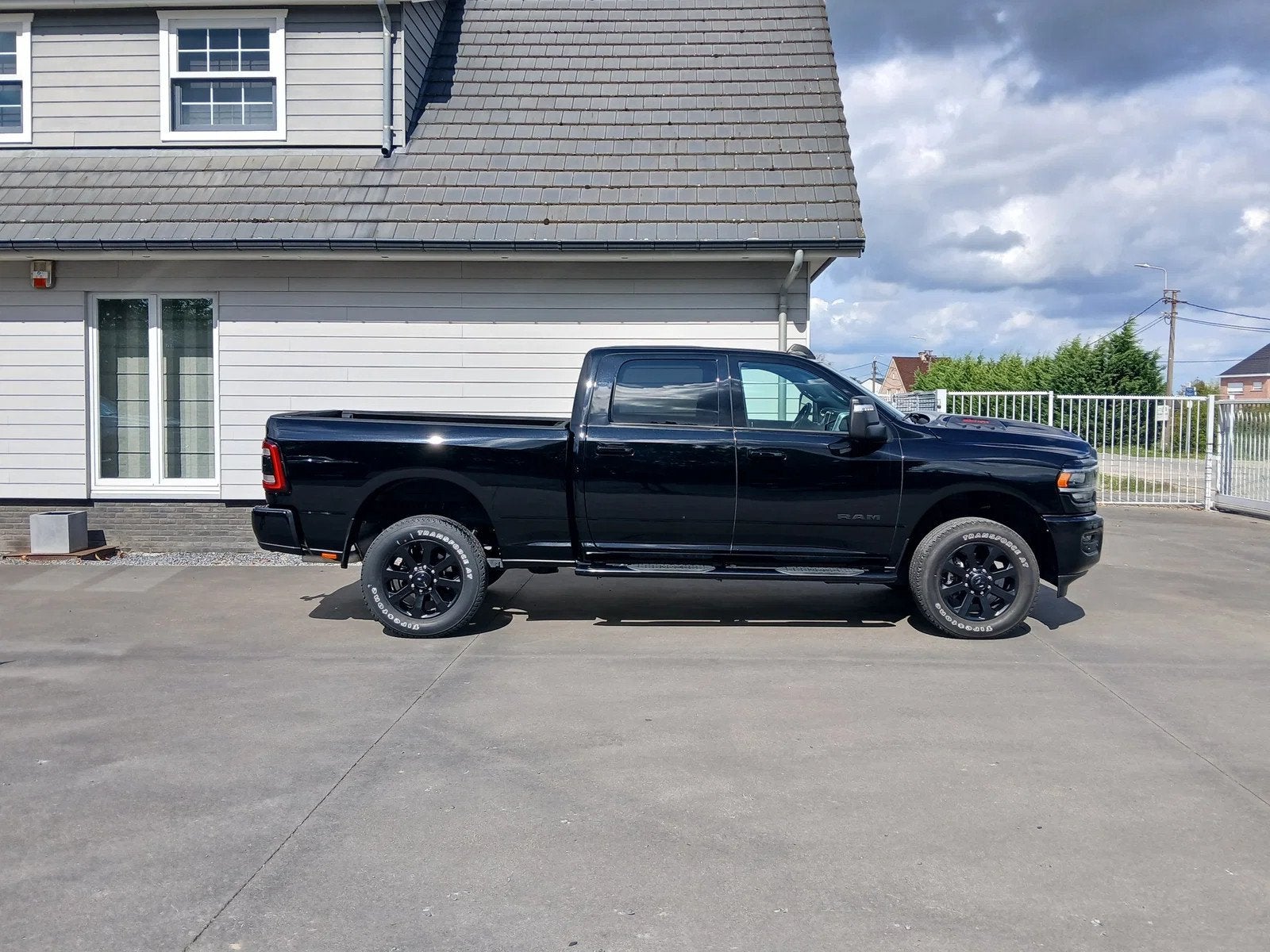 Dodge Ram Ram 2500 Laramie (automatique), Autos, Achat, Volant multifonction, Entreprise, Autres carburants