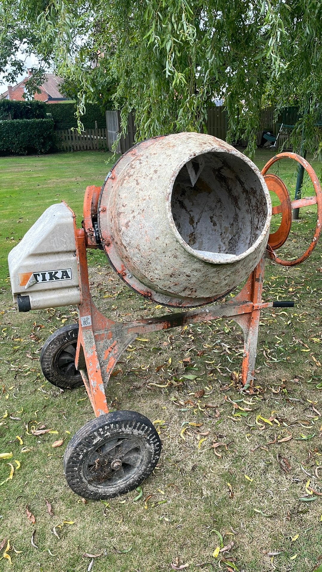 Betonmolen ATIKA, Ophalen, Gebruikt