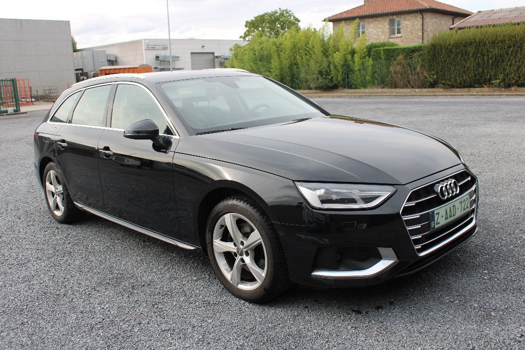 Audi A4 2.0 TDi AUTOMAAT *6d-ISC-FCM* GPS CRUISE TREKHAAK EL, Autos, Audi, 100 kW, Achat, Euro 6, Entreprise