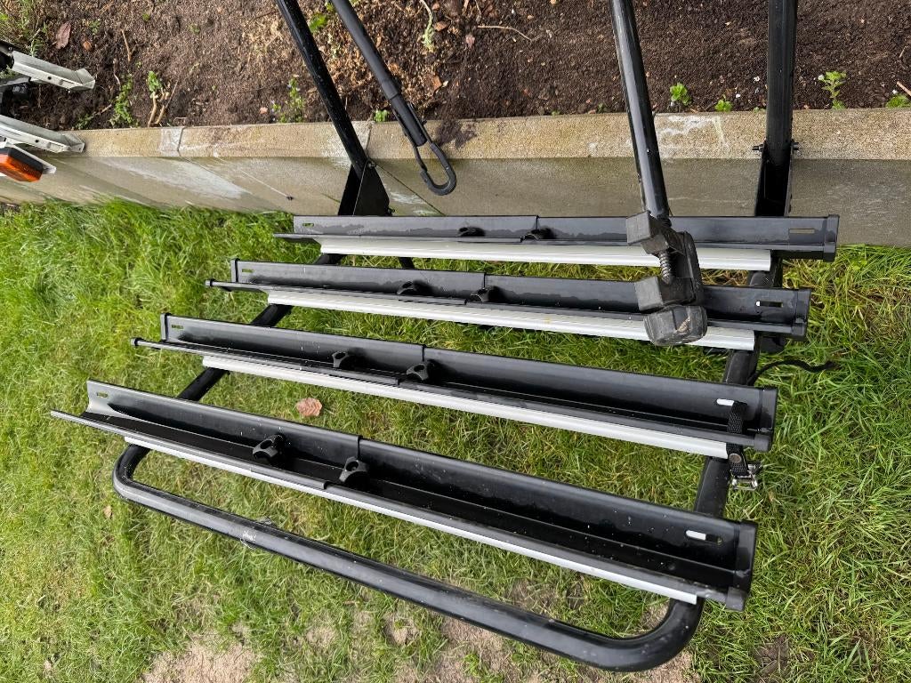 Porte-vélos Thule pour hayon vertical, Autos : Divers, Porte-vélos, Enlèvement, 3 vélos ou plus, Utilisé, Porte-hayon