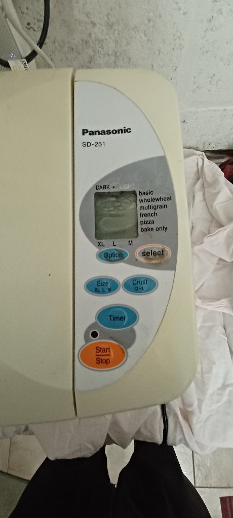 Broodbakmachine, Minder dan 400 gram deeg, Ophalen, Met timer, Gebruikt