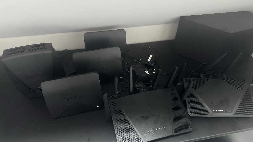 Synology Netwerk Materiaal - ideaal voor studenten, Computers en Software, Verzenden, Gebruikt, Synology