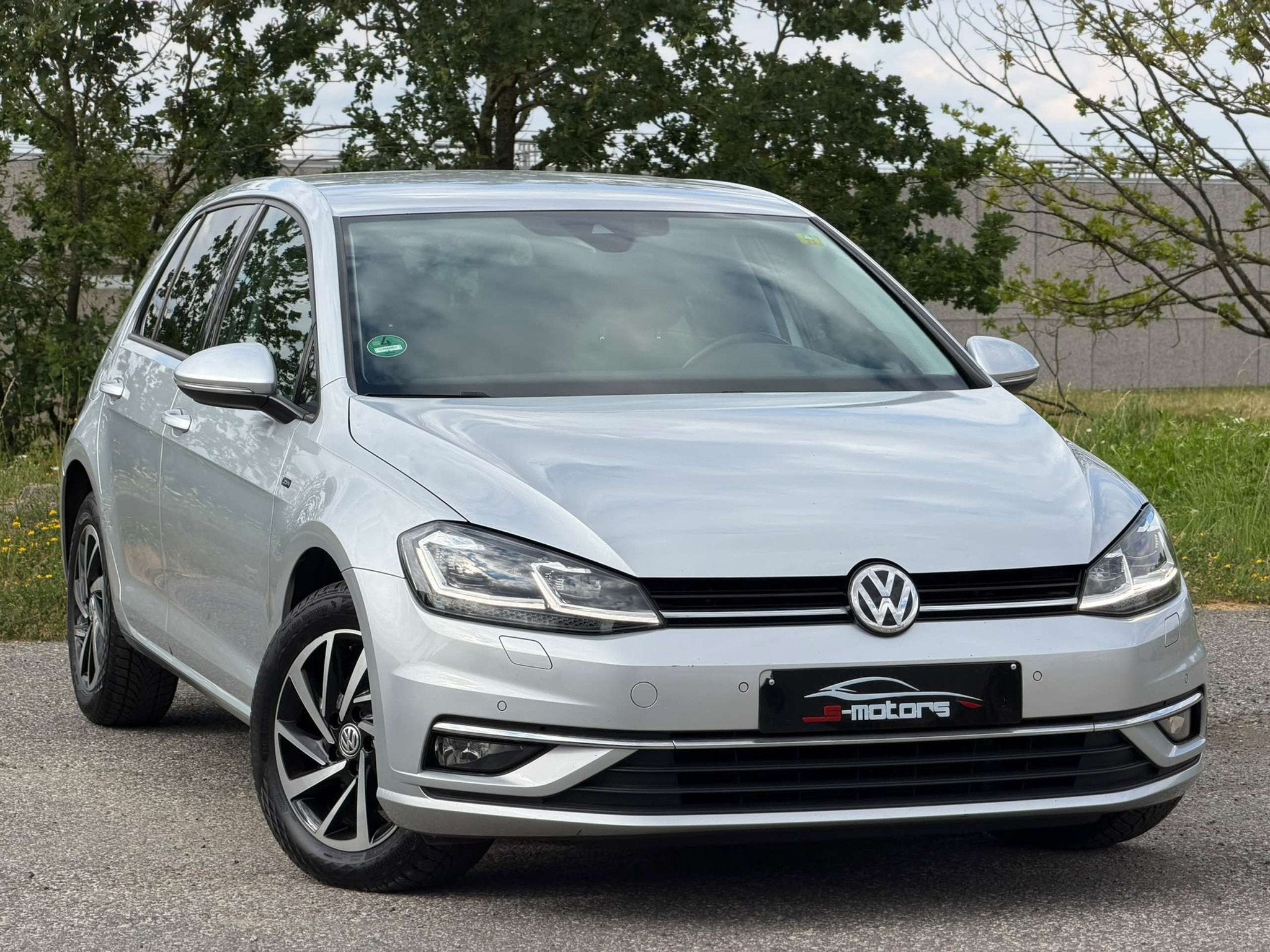Volkswagen Golf FACE LIFT • AUTOMATIQUE • (bj 2019), Gebruikt, 4 cilinders, Bedrijf, 5 deurs