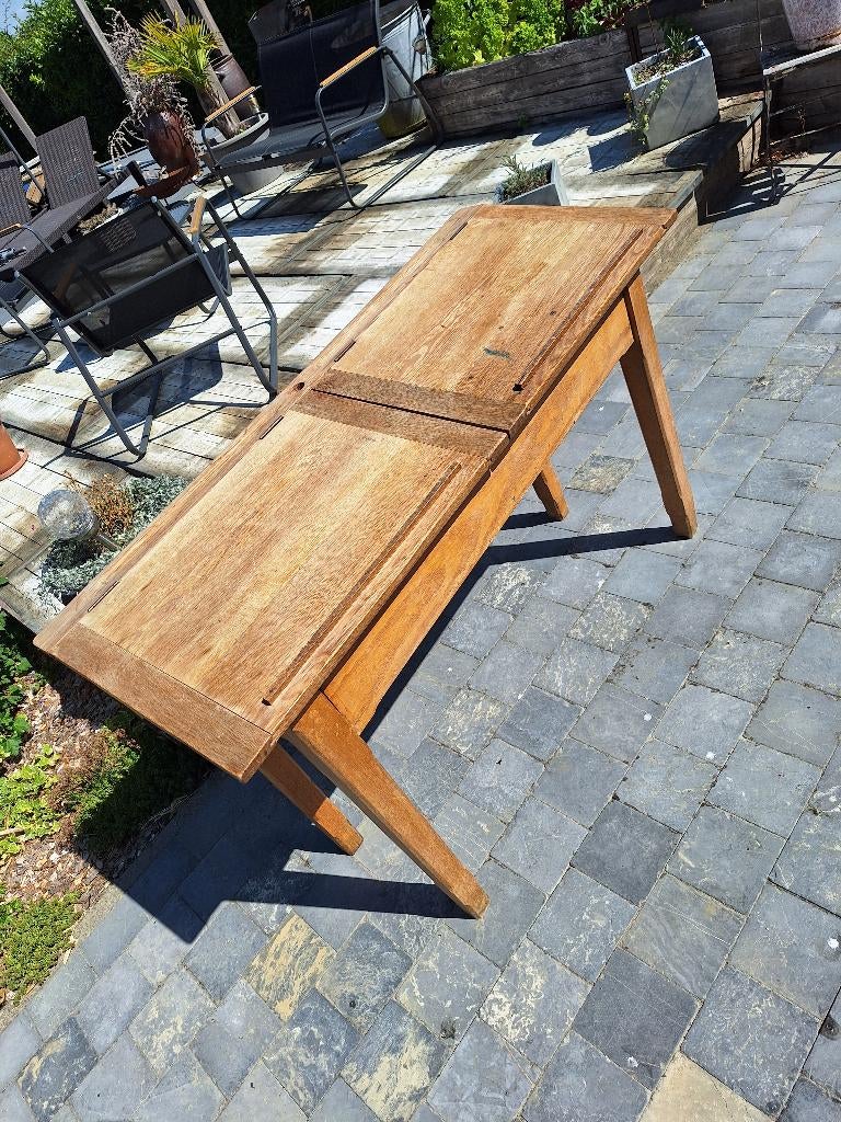 Double banc d'école, Enlèvement