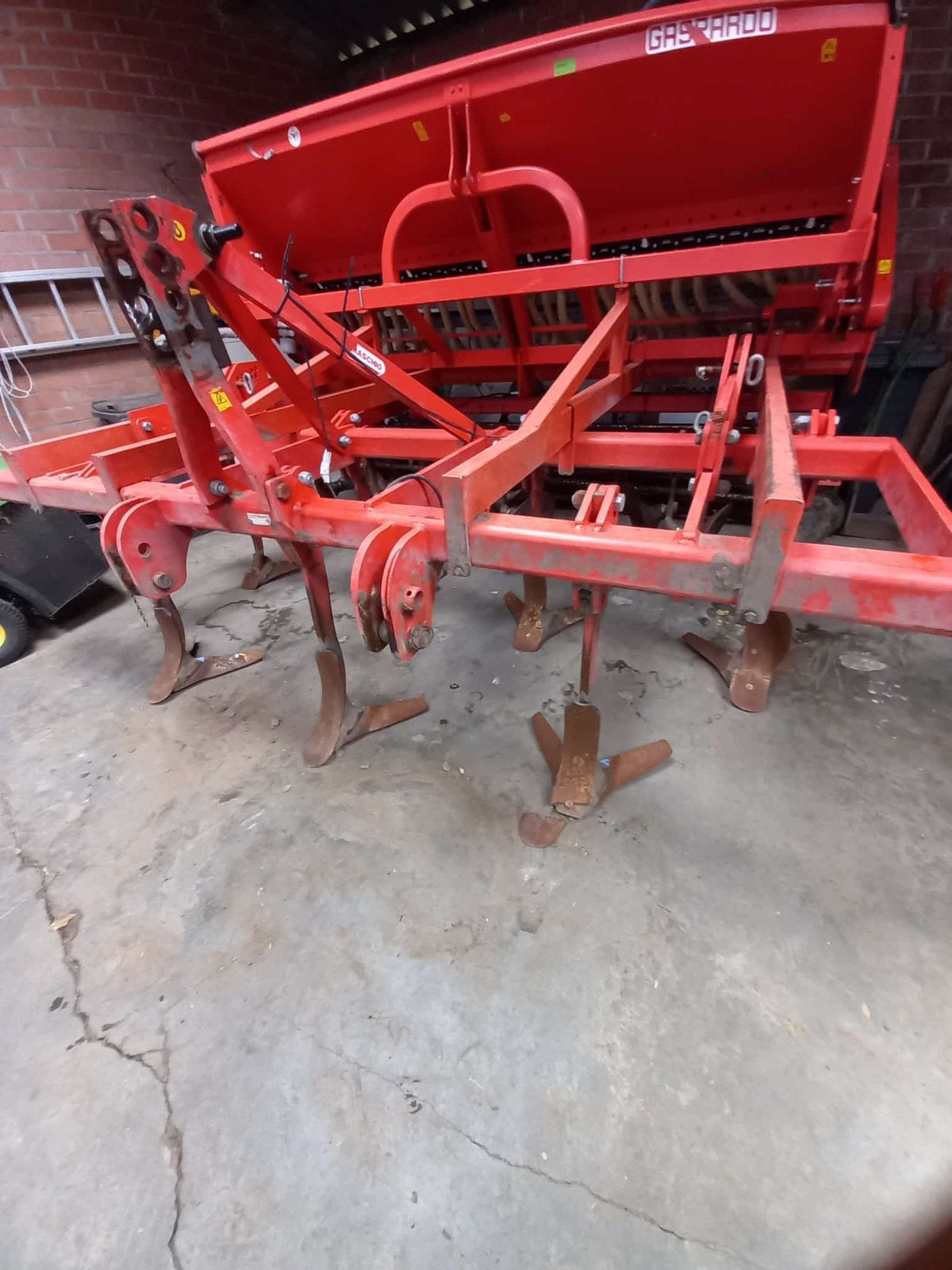 Maschio gaspardo, Zakelijke goederen, Ophalen, Akkerbouw, Grondbewerking